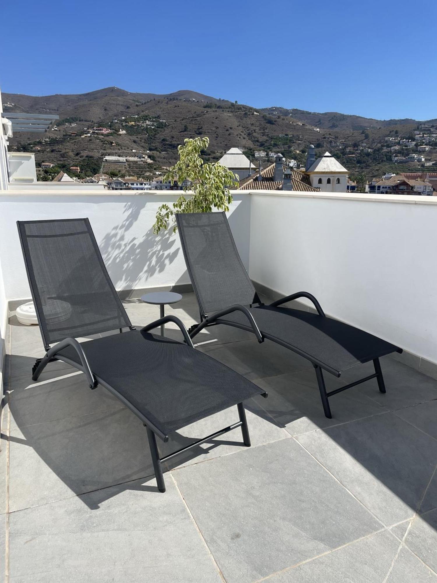 Sunny Penthouse Beach Apartment With Panoramic Views Almuñécar Exterior foto